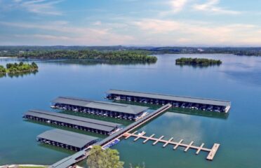 WindRiver Lakefront & Golf Community